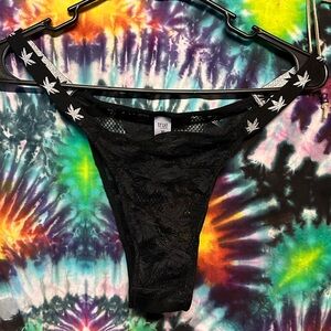 Weed glitter, black thong